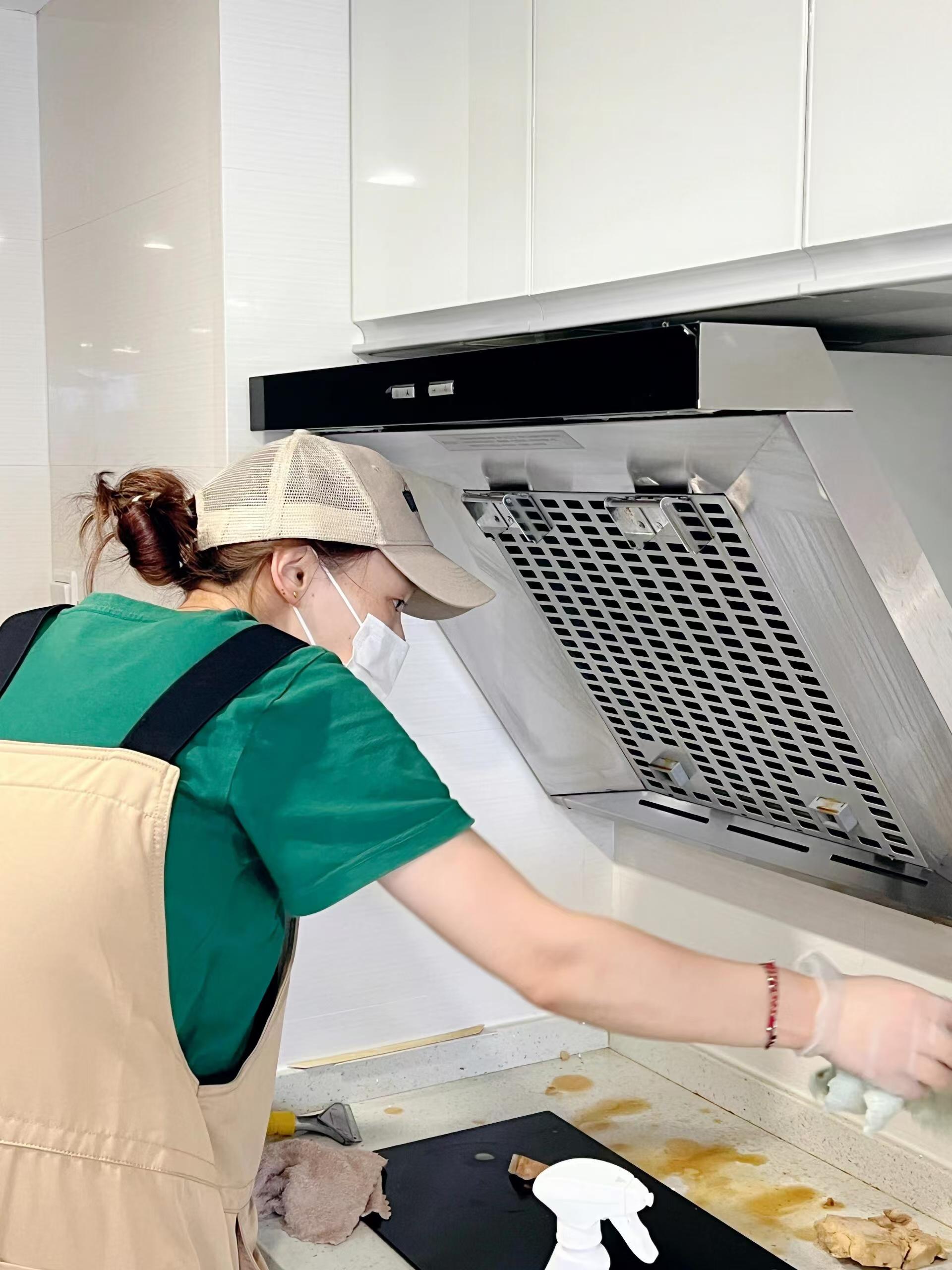 夸夸家政團(tuán)隊(duì),高效服務(wù)令人驚喜.